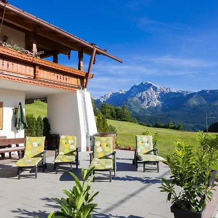 Gaestehaus Laercheck Wiesentraum Berchtesgaden